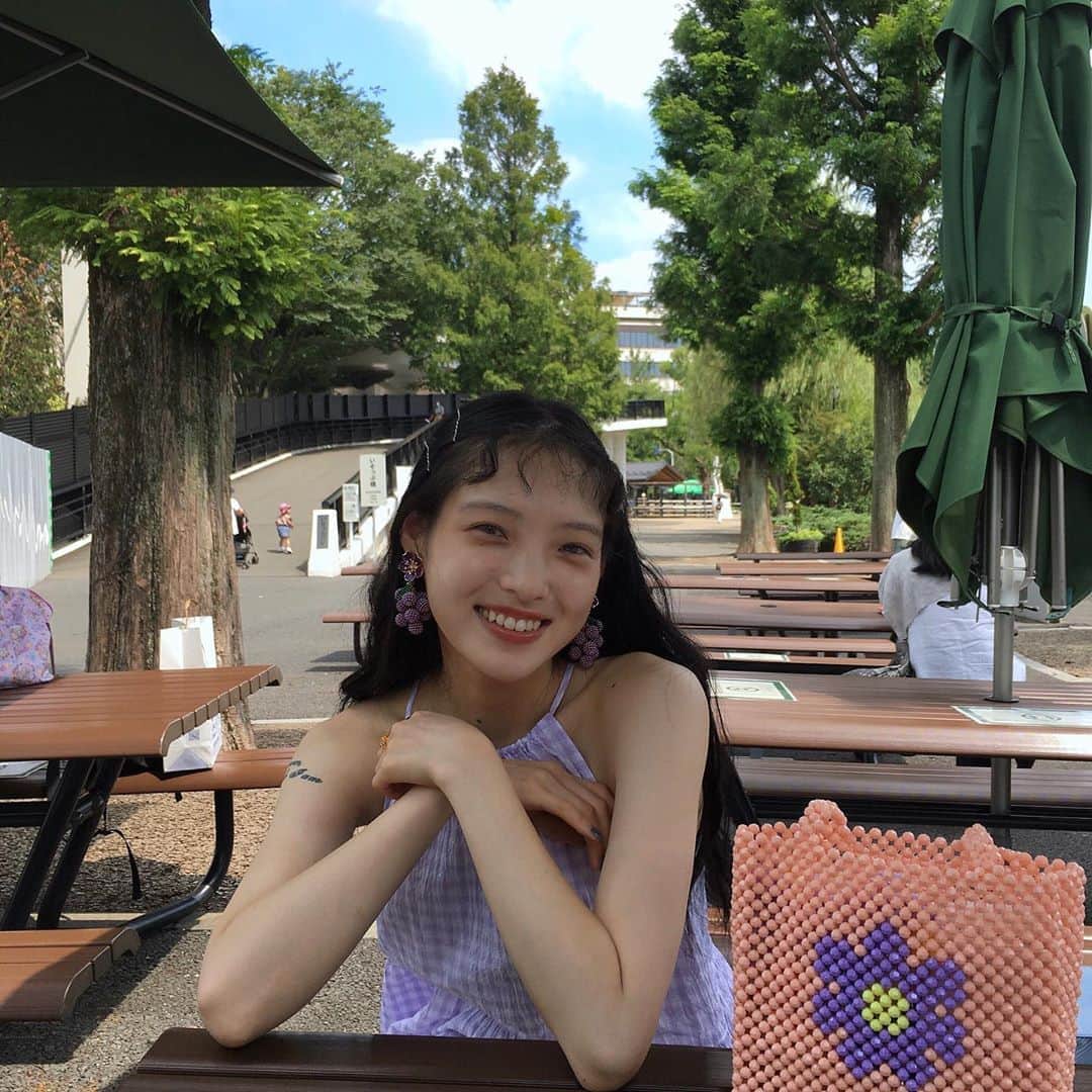 江崎ななほのインスタグラム：「#エザ着 🍇💜 #みんなが🍇のコメントくれるからつけたした」