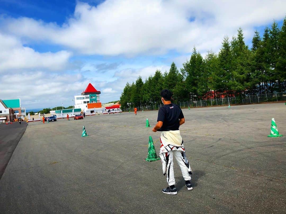 井口卓人さんのインスタグラム写真 - (井口卓人Instagram)「TOYOTA GAZOO Racing Driving experience program2 十勝スピードウェイ。順調にイベントが進んでおります👍日差しは強いですが、比較的過ごしやすい天候です‼️午前は、広場トレーニングで、午後から本コースを走ります👍#TGRD #十勝スピードウェイ」8月25日 12時32分 - takutoiguchi