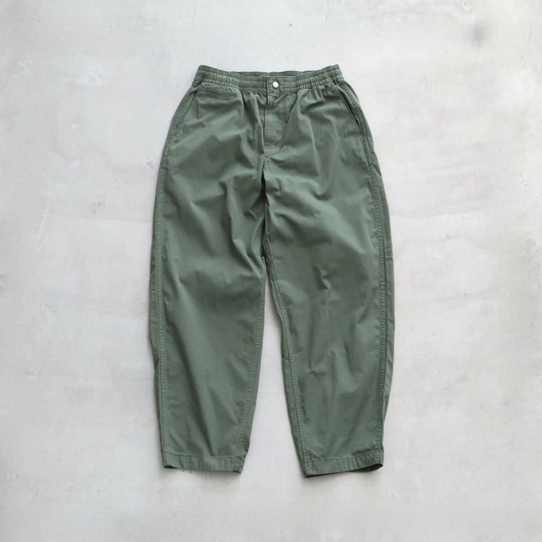 のインスタグラム：「_ ［20AW NEW ITEM ］ THE NORTH FACE PURPLE LABEL / ザ ノース フェイス パープル レーベル "Ripstop Shirred Waist Pants" ¥19,800- _ 〈online store / @digital_mountain〉 https://www.digital-mountain.net/shopdetail/000000012015/ _ 【オンラインストア#DigitalMountain へのご注文】 *24時間受付 *15時までご注文で即日発送 *1万円以上ご購入で送料無料 tel：084-973-8204 _ We can send your order overseas. Accepted payment method is by PayPal or credit card only. (AMEX is not accepted)  Ordering procedure details can be found here. >>http://www.digital-mountain.net/html/page56.html  _ #THENORTHFACEPURPLELABEL #ザノースフェイスパープルレーベル #THENORTHFACE #ザノースフェイス #nanamica #ナナミカ _ 本店：#WonderMountain  blog>> http://wm.digital-mountain.info _ 〒720-0044  広島県福山市笠岡町4-18  JR 「#福山駅」より徒歩10分 #ワンダーマウンテン #japan #hiroshima #福山 #福山市 #尾道 #倉敷 #鞆の浦 近く _ 系列店：@hacbywondermountain _」