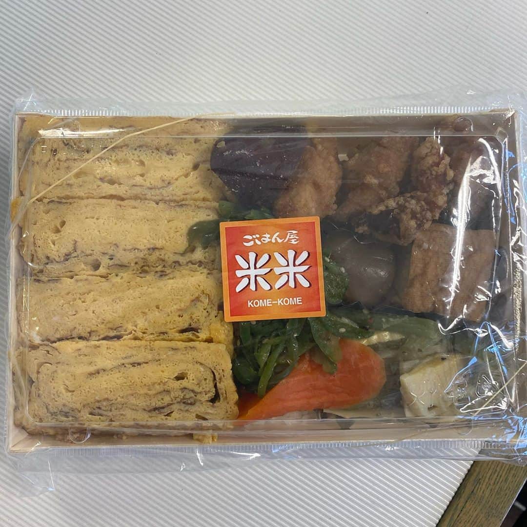 ノブ さんのインスタグラム写真 - (ノブ Instagram)「白飯を見せる時代は終わったんか！ #最高」8月25日 14時58分 - noboomanzaishi