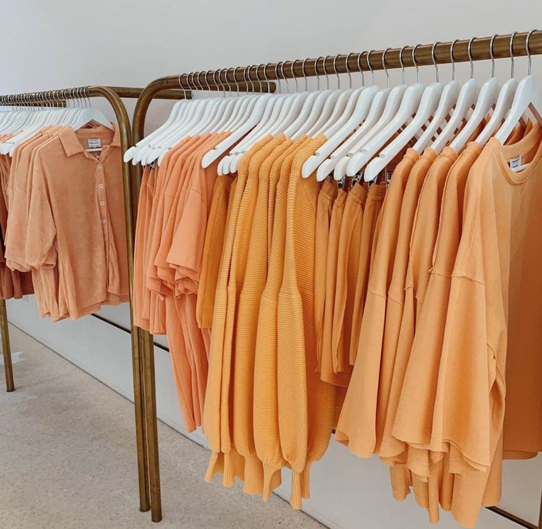 SABO SKIRTさんのインスタグラム写真 - (SABO SKIRTInstagram)「🍑 an orange fit for every day of the week 🍑 @saboskirt_stores #Saboskirt」8月25日 15時30分 - saboskirt