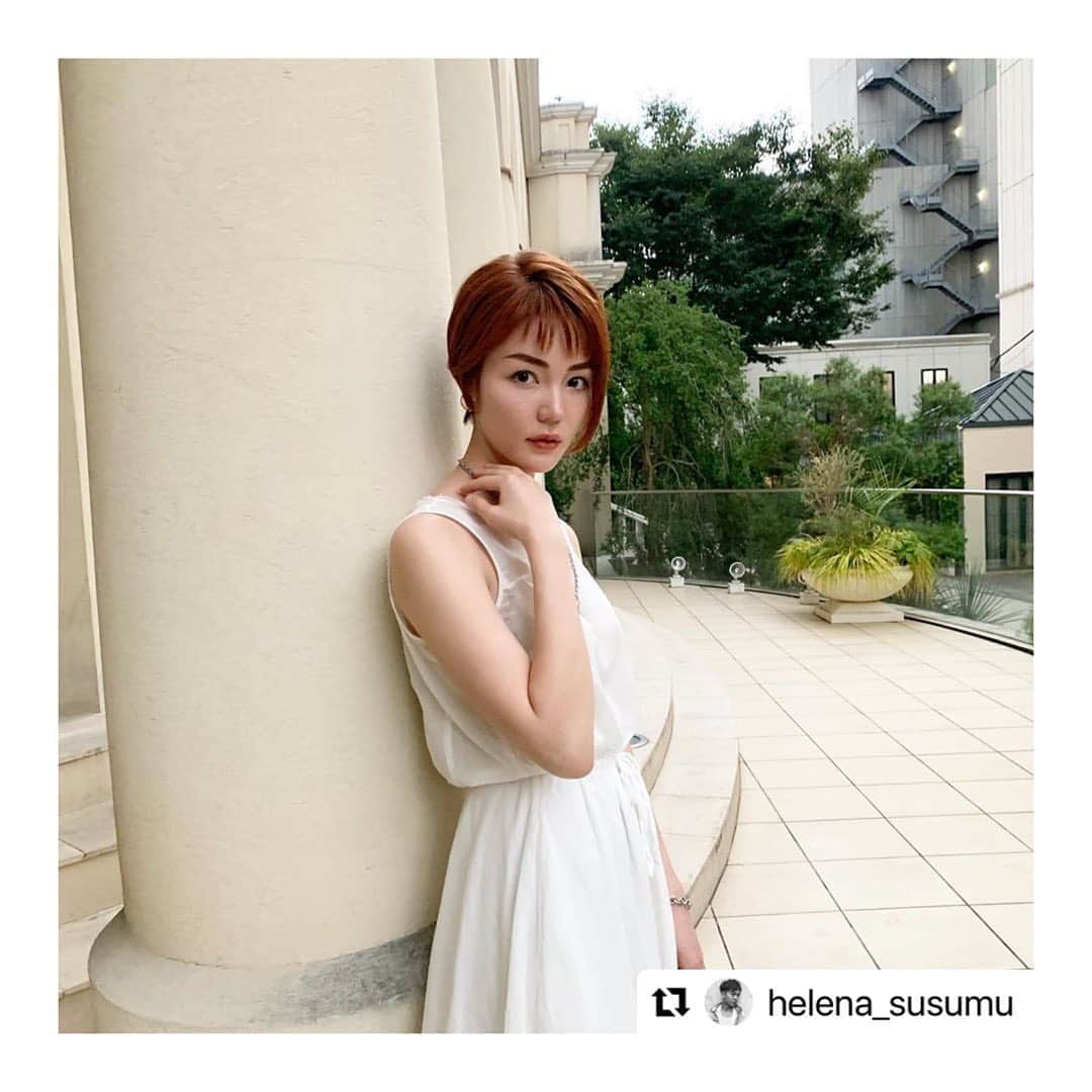 のインスタグラム：「かっこいいアシメショートにしてもらいました！ ボリュームのある髪質が気になってたのでタイトなスタイルで嬉しい✨  . しっかりトリートメントで私の超乾燥毛もまとまってます😉 とても満足ですー！  @helena_susumu ススムさんありがとうございましたー！ . .  #ブライダルモデル#サロンモデル #ハーフモデル　 #model #hairstyle #haircolor  #ロシアミックス　#ロシアハーフ　#サロンモデル #ショーモデル #フリーモデル　#いいね　#フォロー　 #インフルエンサー　#インフルエンサー募集  #instagood #女性モデル #写真撮ってる人と繋がりたい #フォローミー　#可愛くなりたい　#きれいになりたい  #170cm #新宿の脱毛サロン　#メンズ脱毛おすすめ」