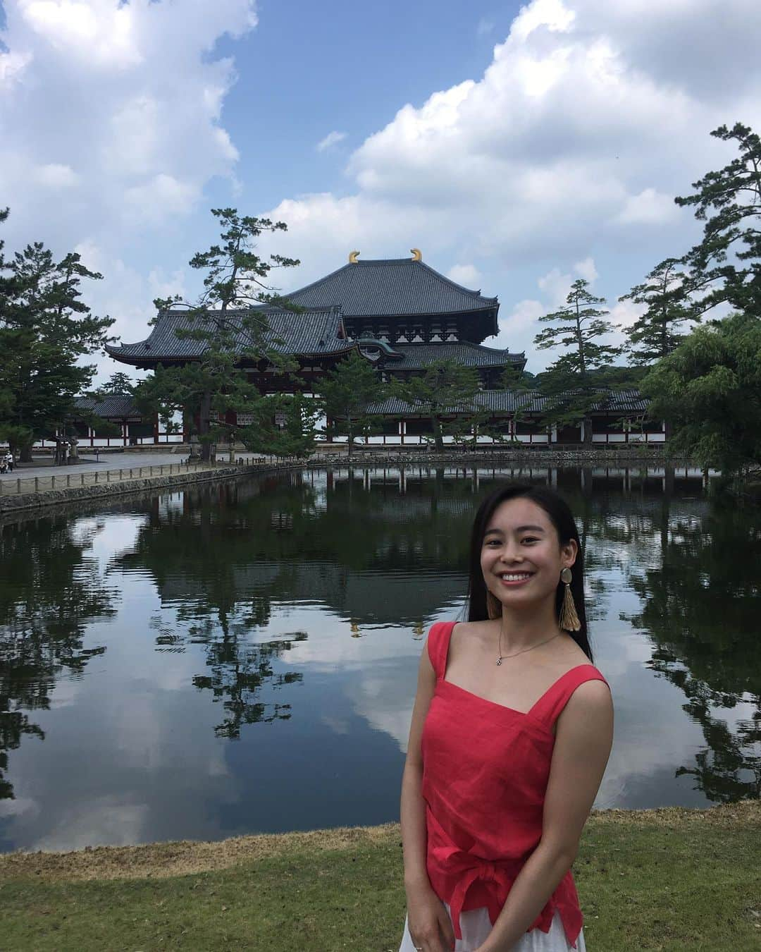 白鳥羽純さんのインスタグラム写真 - (白鳥羽純Instagram)「東大寺〜  キングダム感！笑  時間がゆっっっくり流れてました  鹿のみなさんも門の陰で涼んでおられます  #東大寺 #キングダム感はんぱない #平城京 #唐の長安がモデル #奈良の大仏 #Todaiji #Todaijitemple #Daibutsu #Nara #Kingdom #rediscoverjapan」8月25日 15時51分 - hasuminst