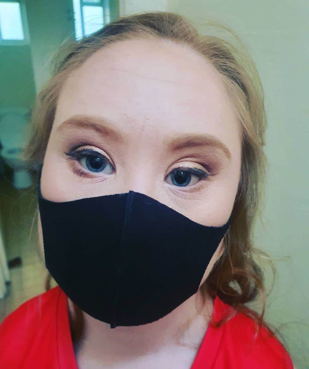 マデリン・スチュアートのインスタグラム：「Don't forget to wear your mask and protect the vulnerable. #hearthealth #covid19 #staysafe #mask #inclusion #madelinestuart #downsyndrome #diversity #winning」