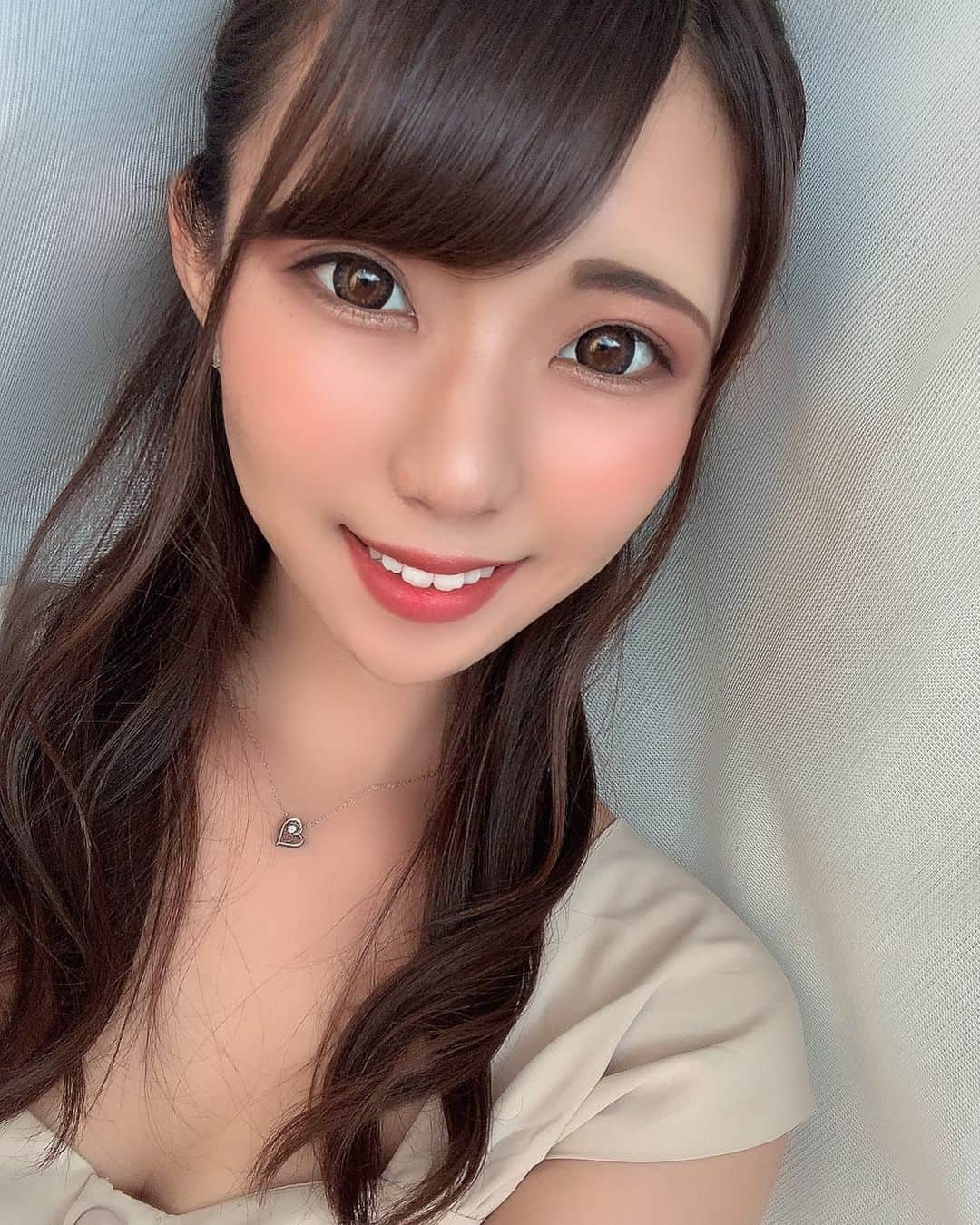 浅見レナのインスタグラム：「インスタ始めました😆 投稿はマイペースになりますが、日常的なのを載せて行こうと思います🎶 TwitterもTikTokもやってるのでぜひそちらもチェックしてみてください🥰 . . . . . . . . . .  #新人 #av #女優  #いいね歓迎 #kawaii*」