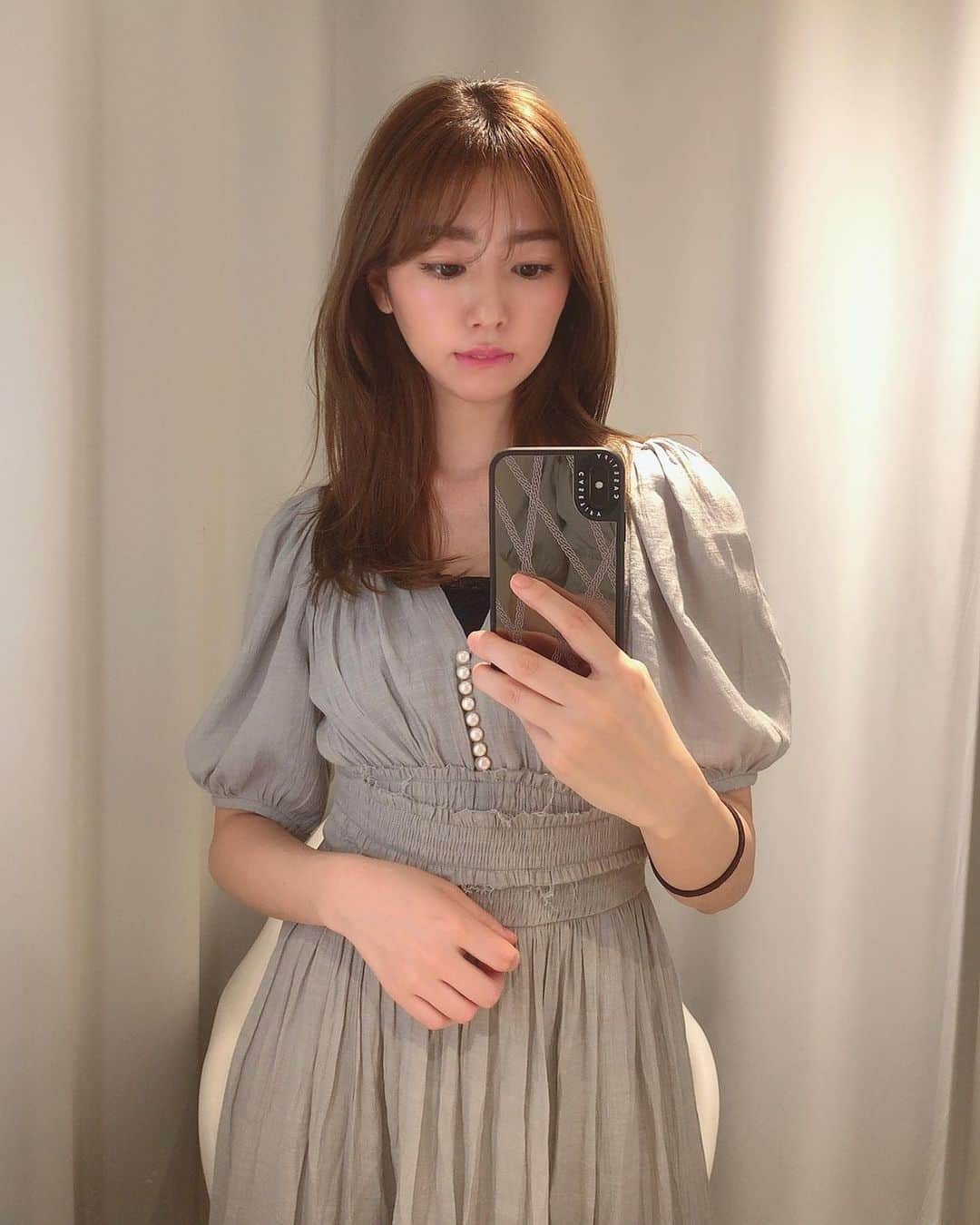 加田穂乃華のインスタグラム：「・ 気付けば前の更新から二ヶ月もたっていた💦  みなさん元気ですか❓ わたしは元気です☺︎  最近は楽ちんだからワンピースばかり👗✨  8月ももう終わりに近づいてる、、 夏らしい事したかったなぁ😗」