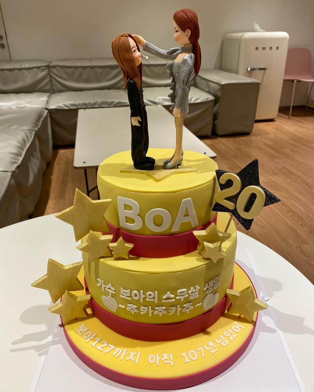 BoAさんのインスタグラム写真 - (BoAInstagram)「💛 고마워~~😘 케익 너무 감동이다.. 울컥 😘」8月25日 18時00分 - boakwon