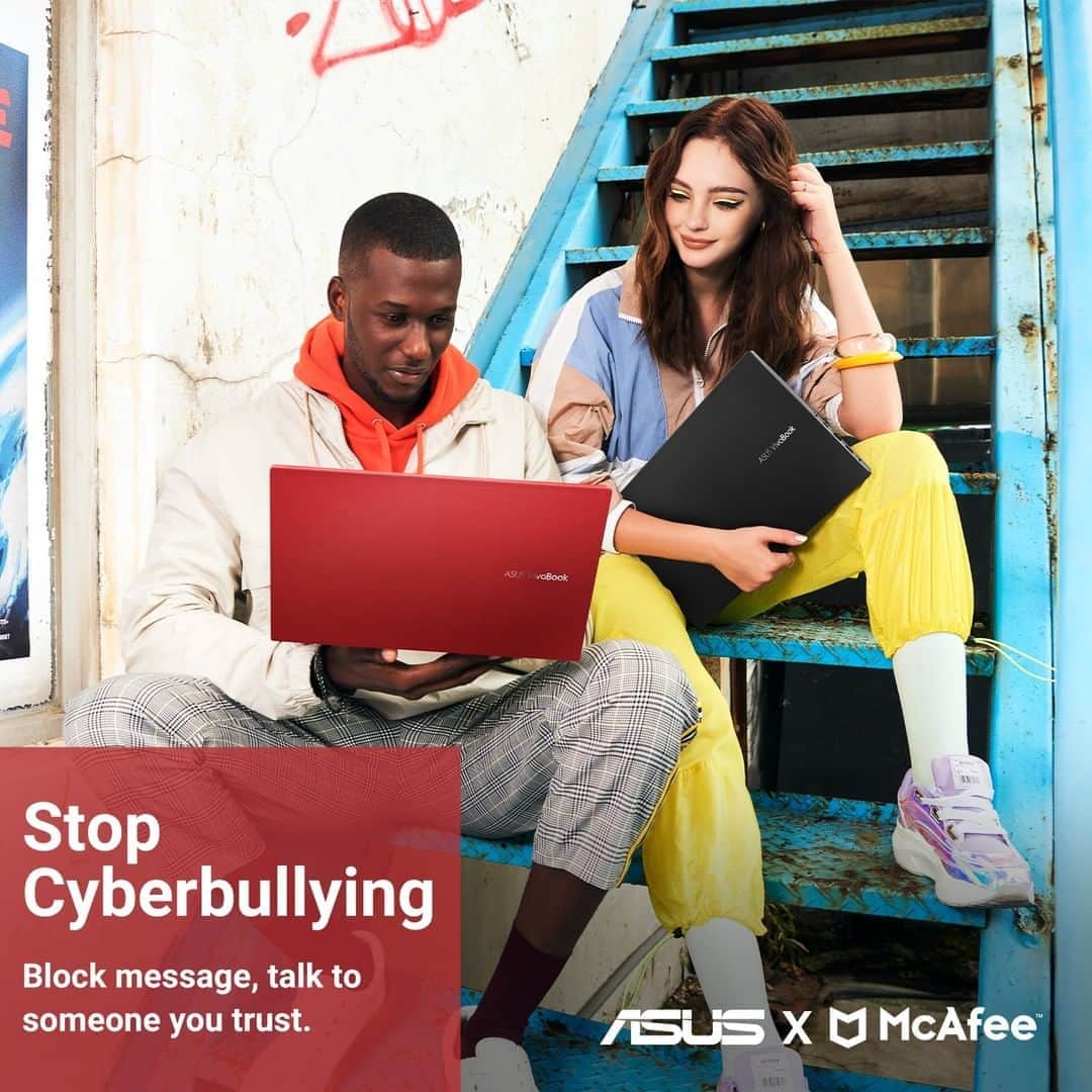 ASUSさんのインスタグラム写真 - (ASUSInstagram)「Have a safer school year and protect your #VivoBook device with trusted security from #McAfee.」8月25日 18時00分 - asus