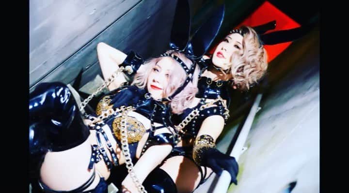 Kumiのインスタグラム：「. あと二日。 . 🕷🕷🕷🕷🕷🕷 . . . #強めのラインナップ #くみりりーの日 #8月27日 #強め女子」