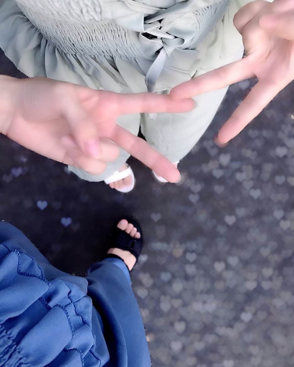神崎りのあさんのインスタグラム写真 - (神崎りのあInstagram)「‪妹とオソロのラフコーデでお散歩🐕💕🌸‬」8月25日 19時01分 - rinoa_kanzaki