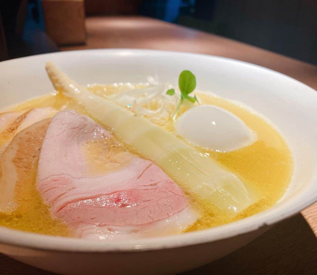 都丸ちよのグルメインスタ