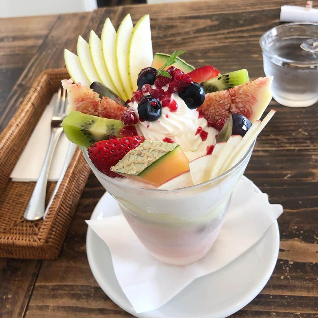 のインスタグラム：「Parfait🍨 #パフェ#カフェ」