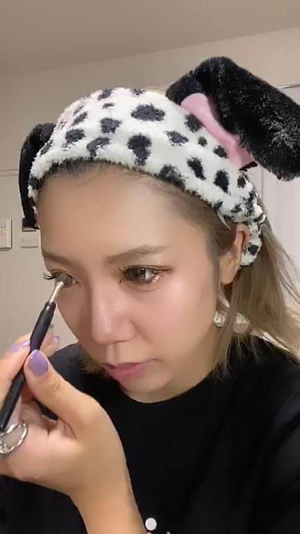 DJ CHI☆MEROのインスタグラム：「#いきなりマリッジ #abematv #instabeauty #メイク #プチプラ #ダイソー #ライブ配信 #化粧品」