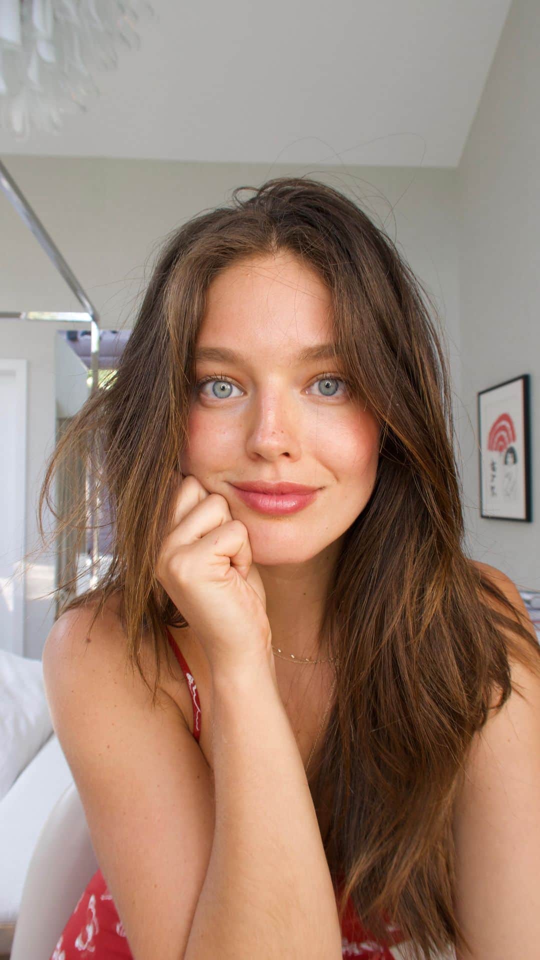 エミリー・DiDonatoのインスタグラム：「There’s no avoiding the short format vertical videos that sometimes incorporate  dancing. 😂 Sharing a few tips and tricks that I use to create all of IG Reels and TikToks. Are you team Reels Or TikTok or neither?!」