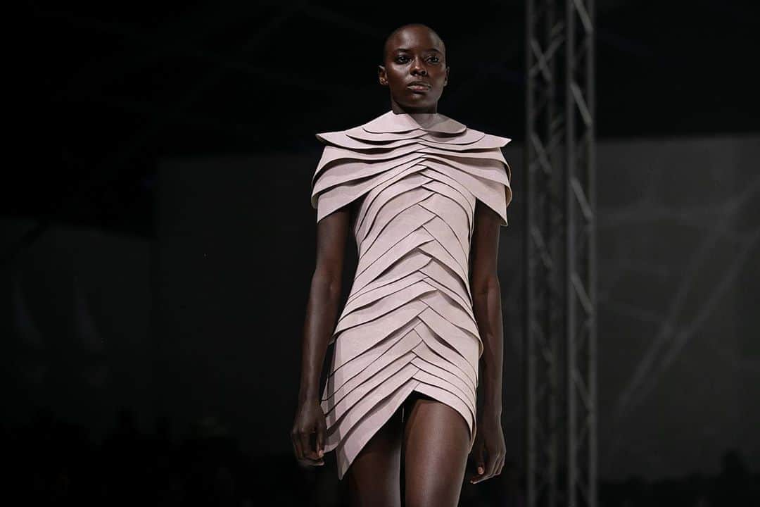スリーアズフォーのインスタグラム：「Back in 2019 we were invited to Lagos / Nigeria to present our “Human Plant” collection, which is an intersection of Anatomy and Botany, revealing the relationship between humans and our cosmic cousins, the plants.  The collection was rendered various shades of skin colors celebrating human diversity of colors as ONE with the plants. Picture by @eva.al.desnudo #humanplant #nigeria #lagos #nigerialagos」