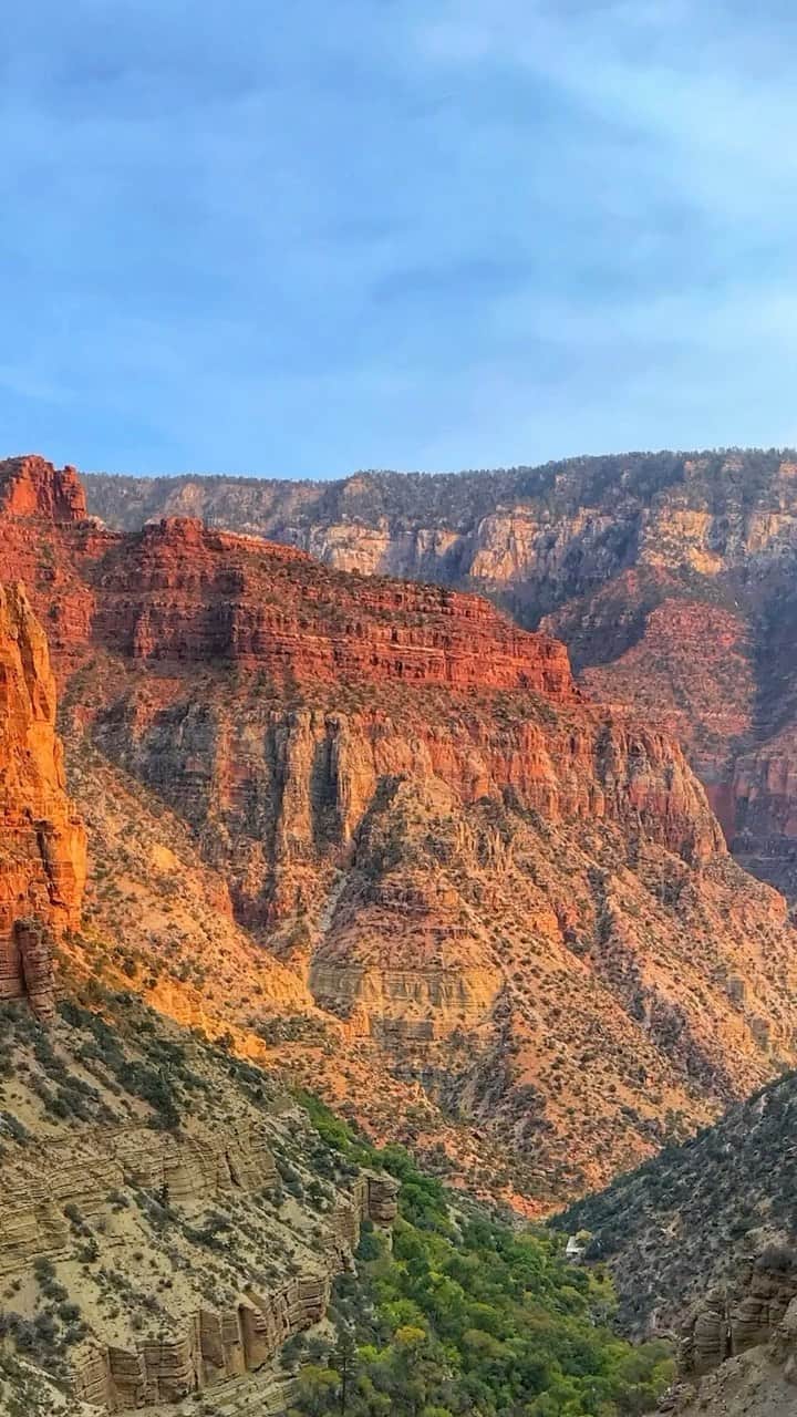 Lonely Planetのインスタグラム：「🎈Happy Birthday to the US national parks!   Which ones have you been to? Which one are you going to next?  Let us know in the comments.」