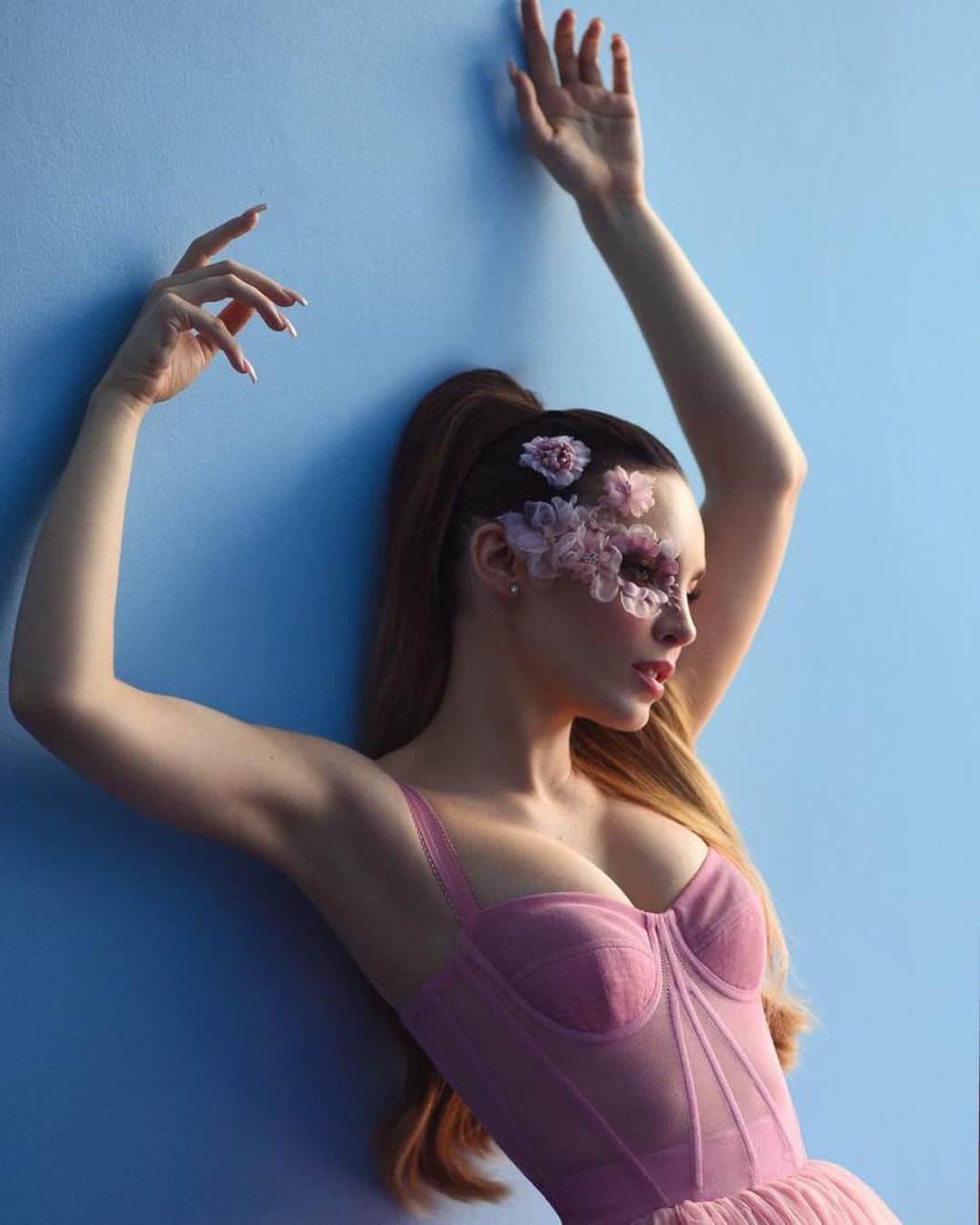 ベリンダのインスタグラム：「🌸🌸🌸」