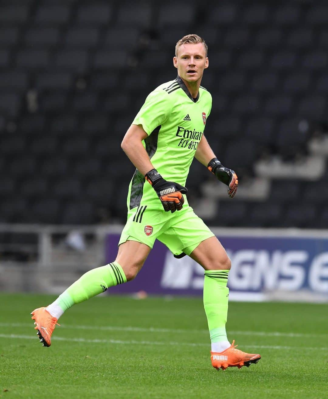 ベルント・レノさんのインスタグラム写真 - (ベルント・レノInstagram)「Feels good to be back 💪🏽⚽️」8月26日 6時23分 - berndleno1