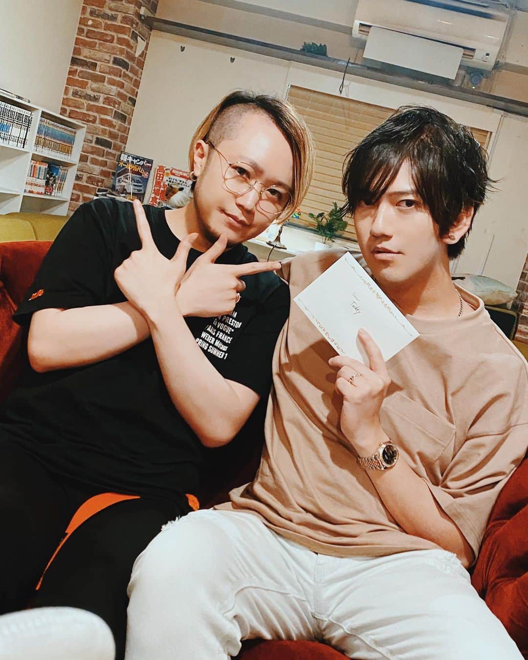 TeddyLoidのインスタグラム：「ギガちゃんから💌もらた☺️ 仕事でもプライベートでも大切な仲間。 @gigankomax」