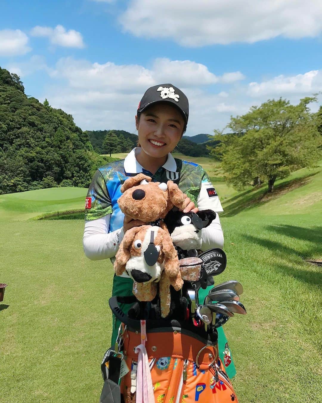安藤京佳さんのインスタグラム写真 - (安藤京佳Instagram)「. MU SPORTSサマーカップでニアピン対決してきました⛳️ たくさんの方と対決できて楽しかったです🐶 また次回も楽しみです🥰🥰 《私の敏腕マネージャーさんがとっても良い写真を撮ってくださったので2枚載せちゃう😏👌笑笑》 #musports  #バリューゴルフ」8月25日 21時50分 - kyonstagram.1