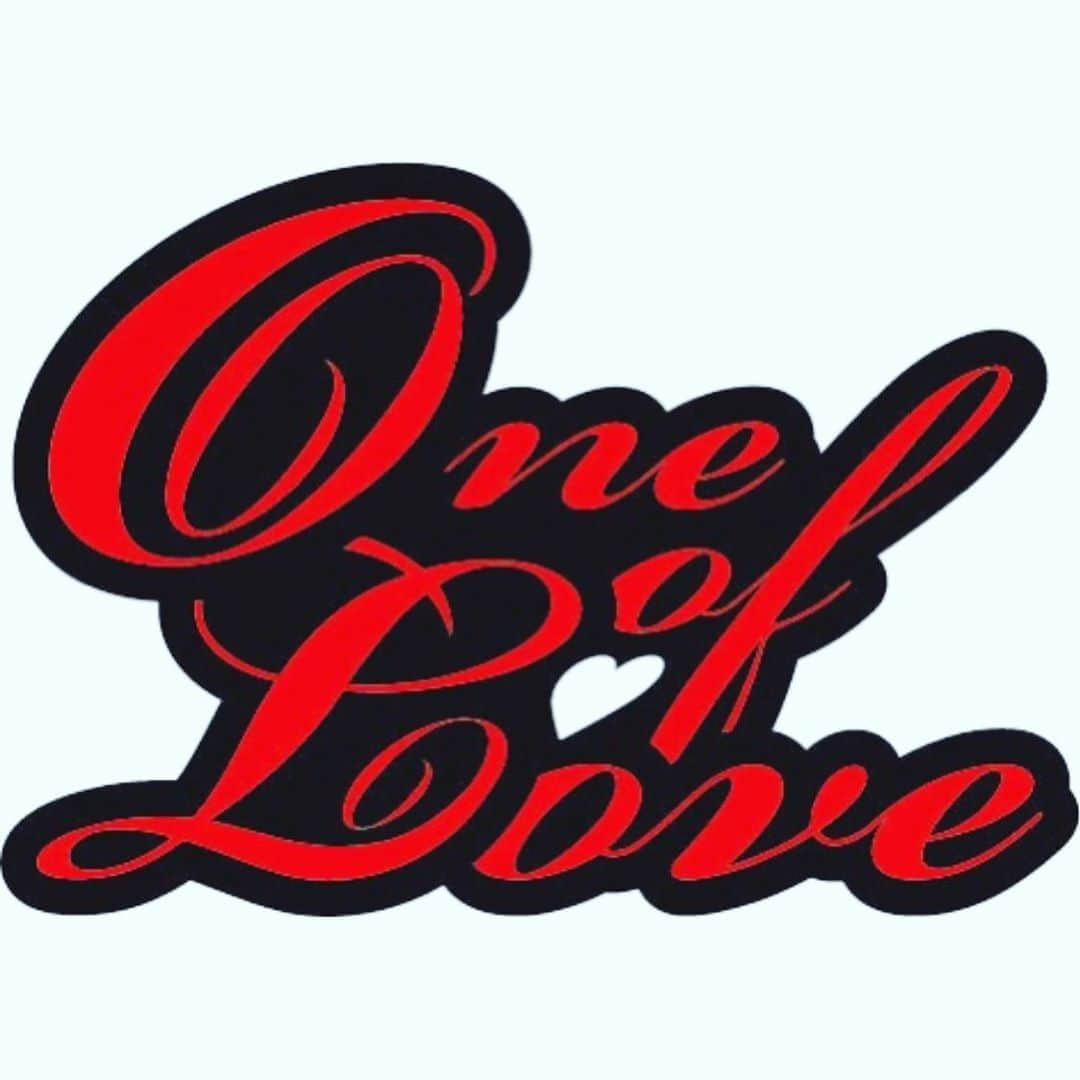 夏木マリさんのインスタグラム写真 - (夏木マリInstagram)「先日.BSフジでOAされた 「One of loveプロジェクト〜支援ライブ〜」好評につき、 9/2(水) 25:55～26:50 、60分総集編となって地上波CXでOA決定いたしました！  よろしくお願い致します〜  #oneofloveプロジェクト #9/2 #25:55〜 #CX #リモート #支援ライブ #music   #natsukirock #夏木マリ 　@mari_natsuki」8月25日 21時58分 - mari_natsuki