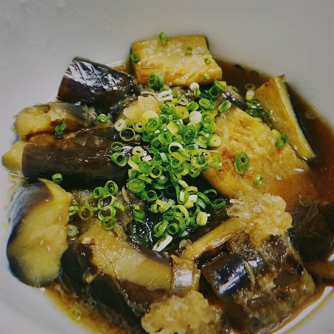西山なずなのインスタグラム：「. パパが作ったナスの煮びたし🍆🤍 もーう大好物！！✨ 食べたいなああ🤤」