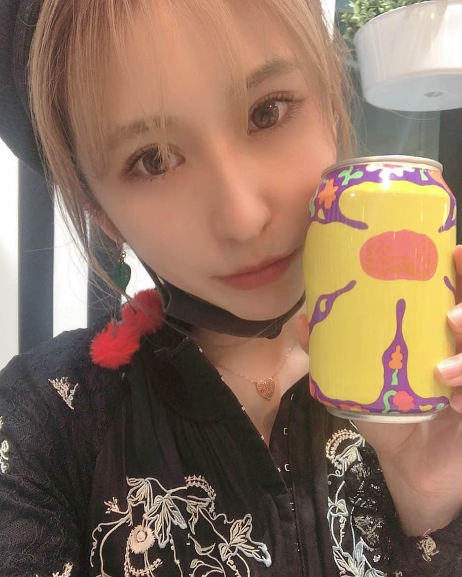 有馬綾香のインスタグラム：「5959タイムだよ。」