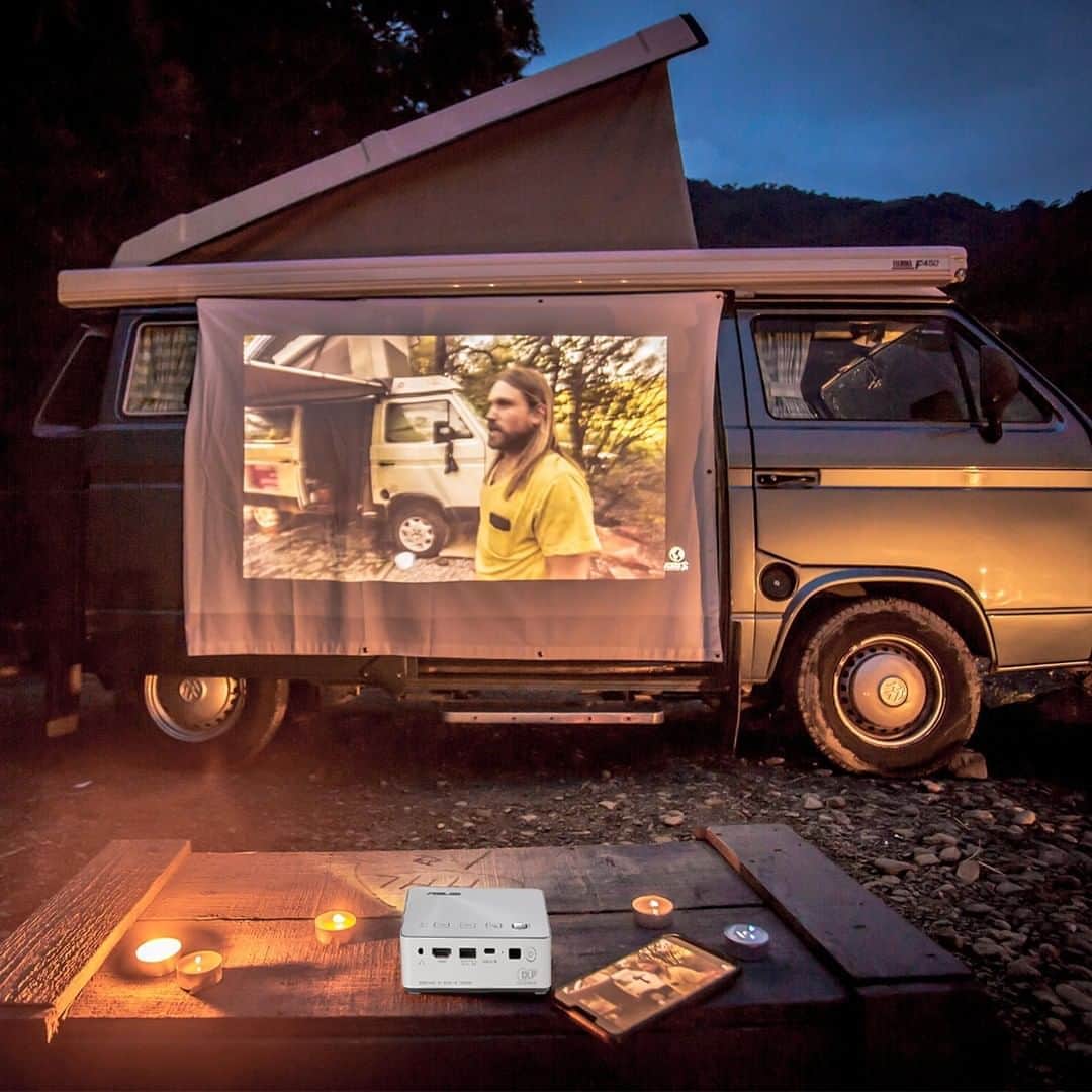 ASUSさんのインスタグラム写真 - (ASUSInstagram)「Stay away from the crowds, and connect with nature. Use the #ZenBeam S2 portable LED Projector during your camping adventures to project movies or setup games for battling with friends and family.」8月25日 22時00分 - asus