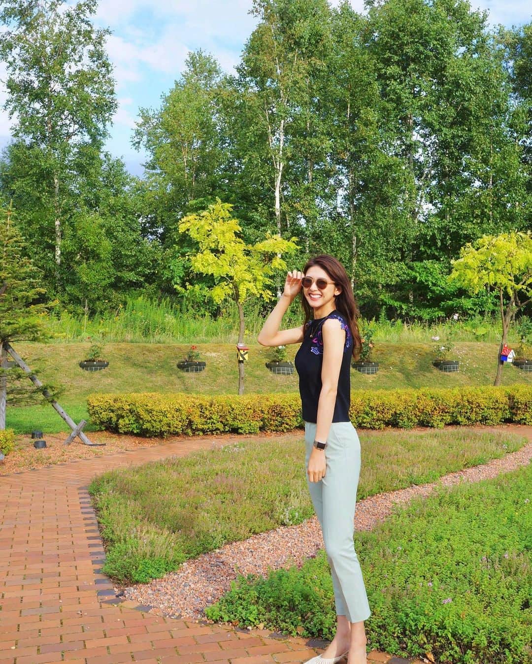 のインスタグラム：「goodnight🌟  8月ももう残り僅かですね😳❣️ . . . #gn #gnight  #おやすみ#おやすみなさい #8月#もうおわり#夏#夏終盤」