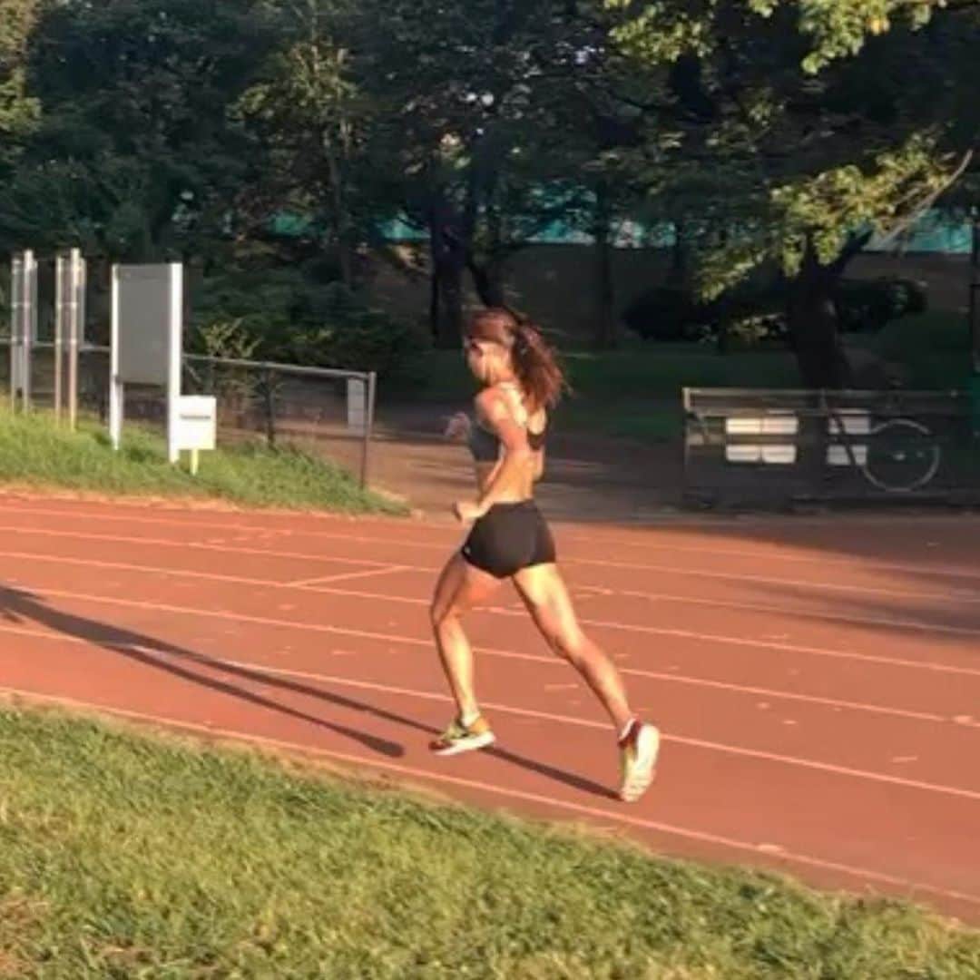 下門美春さんのインスタグラム写真 - (下門美春Instagram)「私も頑張ろう。 １日１歩ずつでも。 #brooks #japan #marathon #runner #マラソン #マラソン女子 #ランニング #ランニング女子 #running #training」8月25日 22時23分 - 38shimo