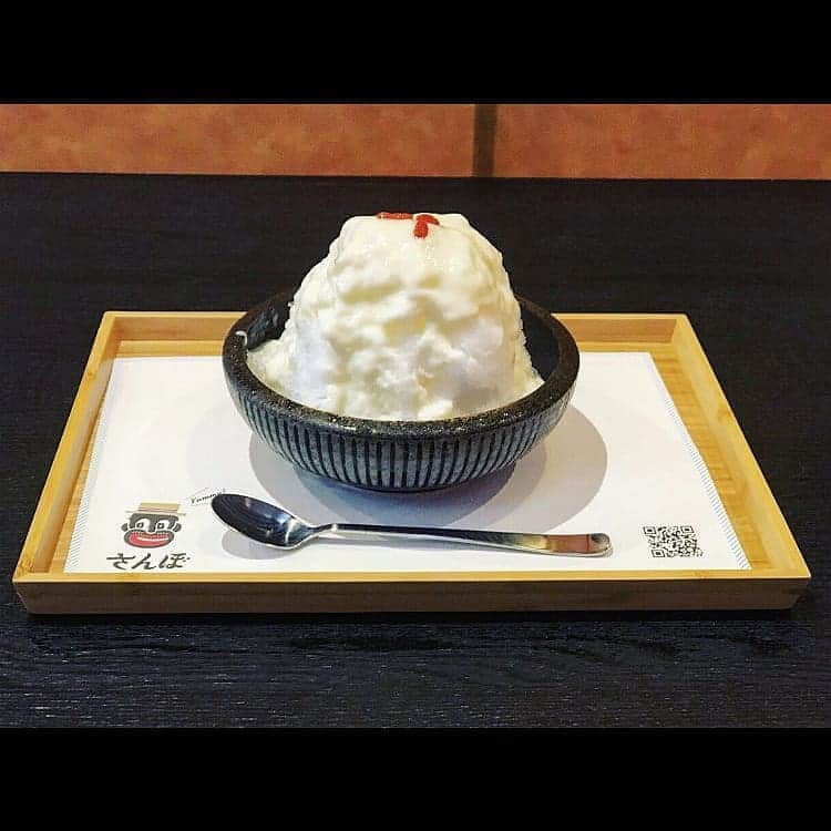 campusのインスタグラム：「西川口駅から京浜東北線沿いにあるかき氷専門店  和風の雰囲気の店内でまったりかき氷を食べてみてはどうでしょう？ 自家製のシロップが美味しい！   今日はお店の方が遊びに来てくれました☺️ 日曜日食べに行きます😁  写真は杏仁豆腐🎵  埼玉県川口市西川口4-6-4 ドリームハイツA １F」