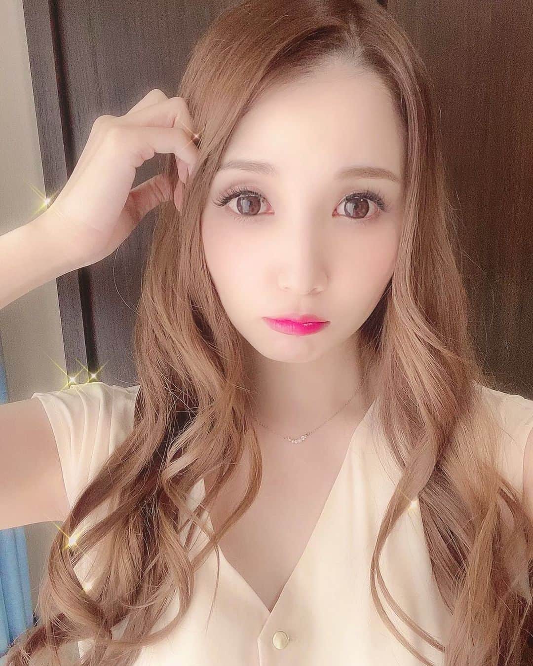 友田彩也香のインスタグラム：「しごおわ😁✌️皆もお疲れさま💛﻿ ﻿ ﻿ #インスタグラビア #instagravure﻿ #Japanese #japanesegirl ﻿ #sexy #Photo #gravure #shooting﻿ #follow #followme﻿」