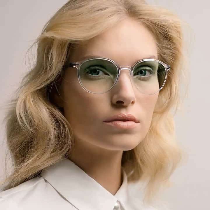 シルエットのインスタグラム：「Add a new dimension to your eyes. These vibrant make-up looks are enhanced by neutral frames. Keep an eye out for our tutorial on this color blocking look. Featuring: Infinity View 2923  Titan Dynamics Contour 5540⁠⠀ .⁠⠀ .⁠⠀ .⁠⠀ #silhouetteeyewear #tryitwearitloveit #eyeweardesign #luxuryeyewear #fashioneyewear #opticalframes」