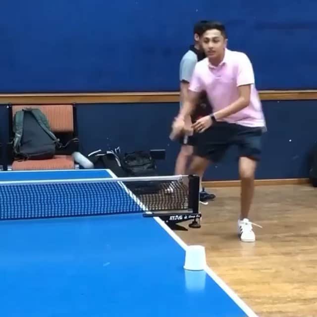 のインスタグラム：「😲🔥 How many attempts would you need❓  #TrickshotTuesday #Trickshot #TableTennis #PingPong #Tischtennis #Bordtennis #tenisdemesa #tennisdetable #乒乓球 #桌球 #卓球 #탁구  #настольныйтеннис」