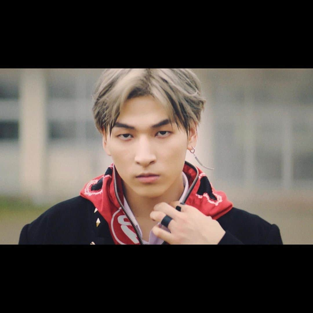 【公式】JO1さんのインスタグラム写真 - (【公式】JO1Instagram)「『OH-EH-OH』MV FULL Ver. 🔗 https://youtu.be/jp2aivJn9gg  JO1 2ND SINGLE 『STARGAZER』 🎼 2020.08.26 Release  #JO1 #STARGAZER #OH_EH_OH #GO #SoWhat」8月26日 0時12分 - official_jo1