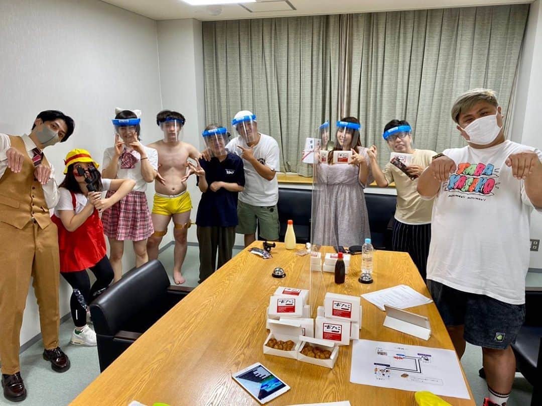 池田真一のインスタグラム：「「本当に怖い最恐芸人からの挑戦状 〜私を異世界に連れてって〜」 オンライン特別配信 1か月間ありがとうございました！ 第1回めちゃくちゃ怖い！ 第2回めちゃくちゃおもろい！ 第3回めちゃくちゃ意味わからん！ トータル伝説の配信になりました！ またあると思いますのでよろしくお願いします😄」