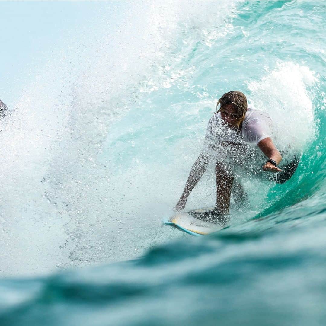 Jacob Cohenのインスタグラム：「Life is a wave, catch it!  #JacobCohen #JacobCohenJeans」