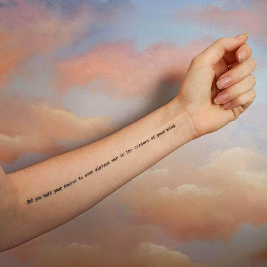 The Lumineersさんのインスタグラム写真 - (The LumineersInstagram)「But you held your course @lidia_dzm and got a sweet #mylumineerstattoo 🙌🏻     Thank you for sharing it with us!」8月26日 0時27分 - thelumineers