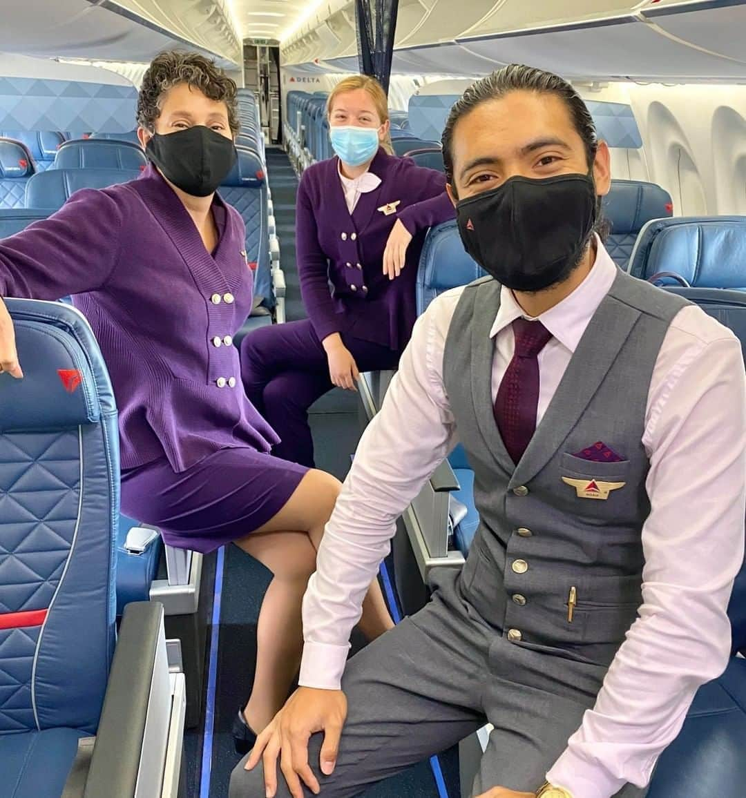 デルタ航空さんのインスタグラム写真 - (デルタ航空Instagram)「Ready to welcome you back on board.  Photo: Noah K. - Flight Attendant, #JFK」8月26日 1時07分 - delta