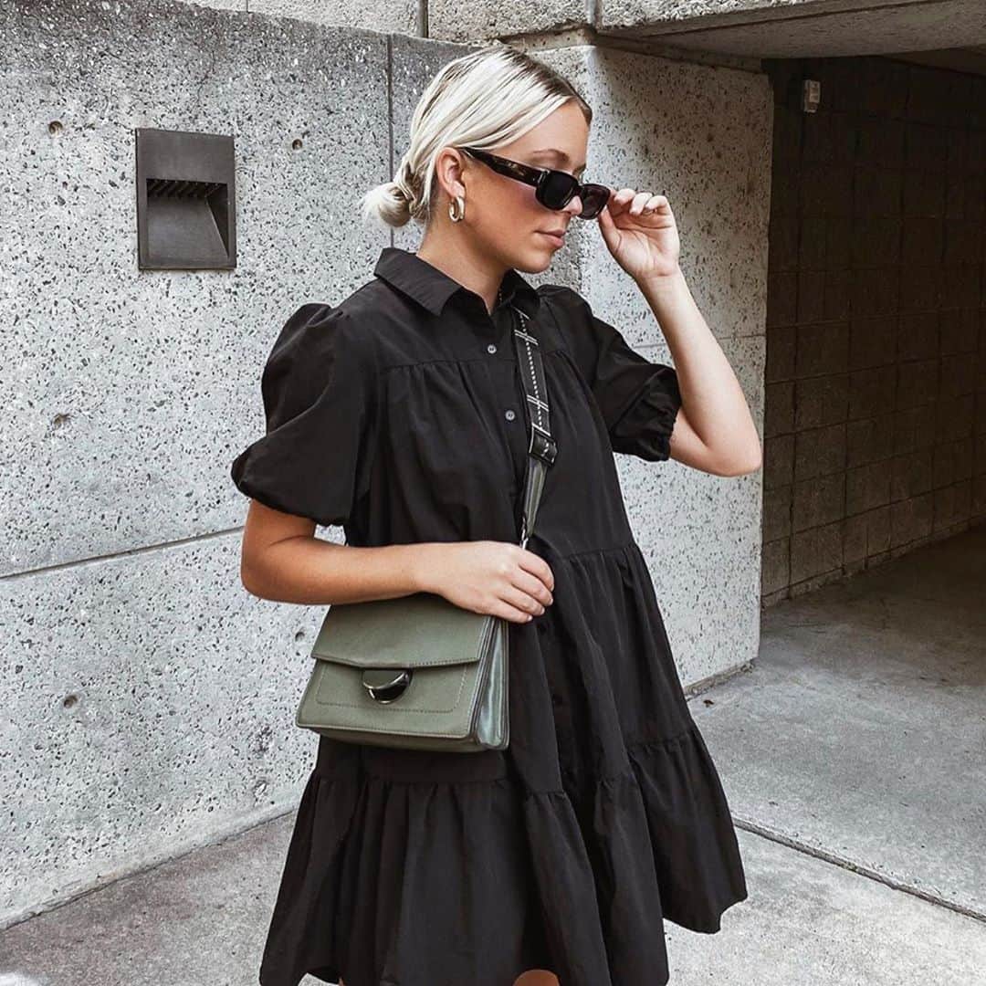 ボトキエのインスタグラム：「The everyday, Astor crossbody in hunter green • as seen on @candidlychan • #botkier #girlonthego」