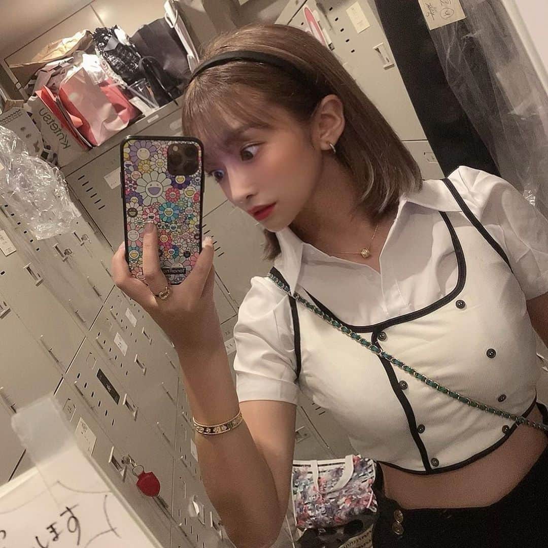 ERENAのインスタグラム：「👀❗️💗🖤💗🖤」