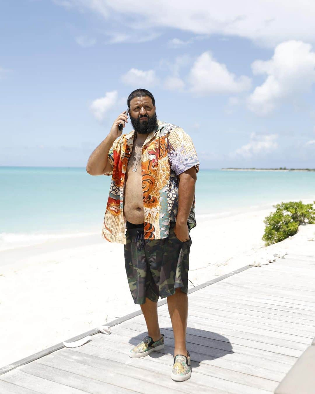 DJキャレドさんのインスタグラム写真 - (DJキャレドInstagram)「STILL IN THE MEETING  #WETHEBEST @rocnation @epicrecords  KHALED KHALED」8月26日 3時19分 - djkhaled