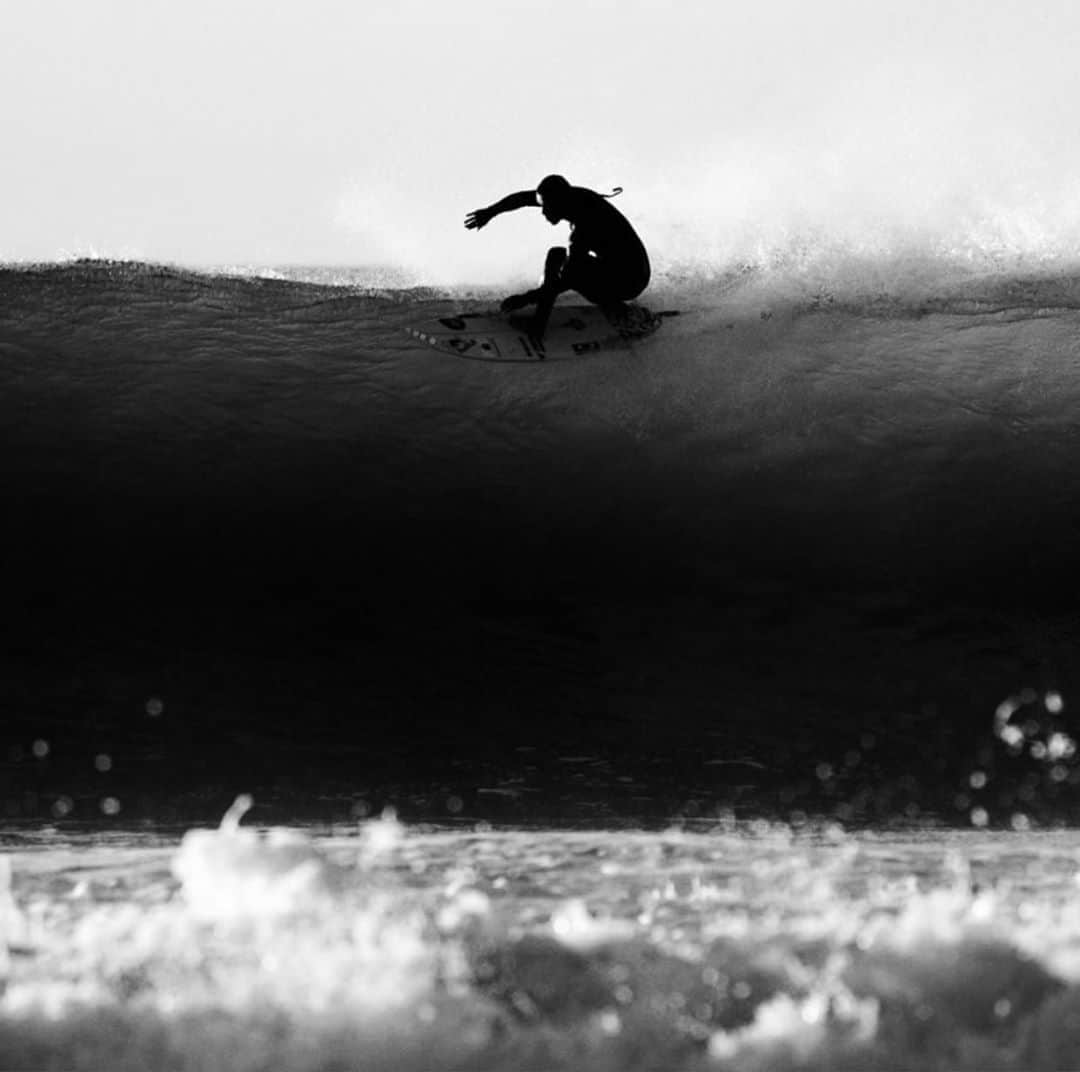 アドリアーノ・デ・ソウザのインスタグラム：「Puro amor ❤️/ Pure love J Bay 📸 @alexmcgeownphoto」