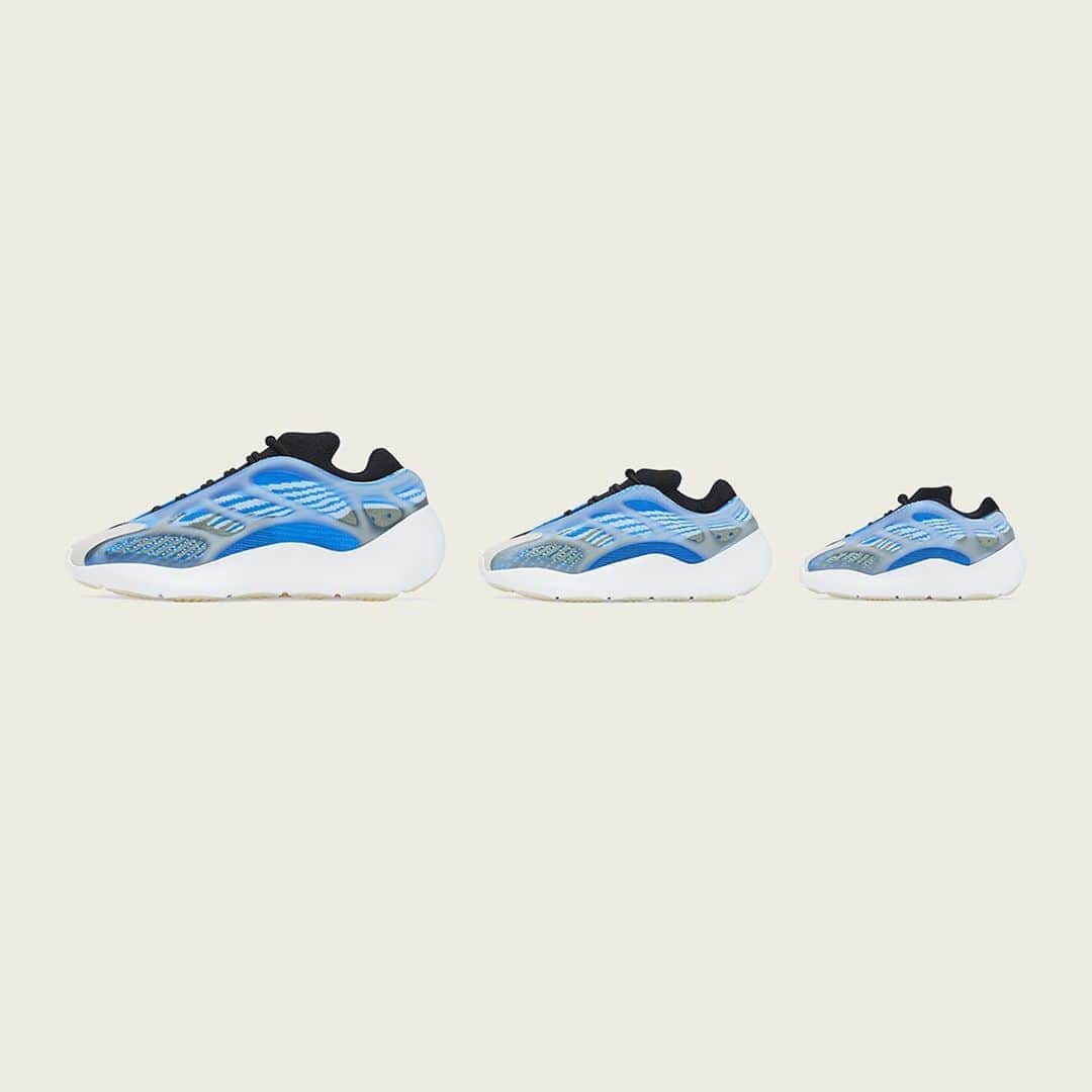 adidas Originalsさんのインスタグラム写真 - (adidas OriginalsInstagram)「YEEZY 700 V3 ARZARETH. AVAILABLE GLOBALLY AUGUST 29 AT ADIDAS.COM/YEEZY, ON CONFIRMED IN THE UNITED STATES AND ON THE ADIDAS APP IN SELECT COUNTRIES.」8月26日 4時00分 - adidasoriginals