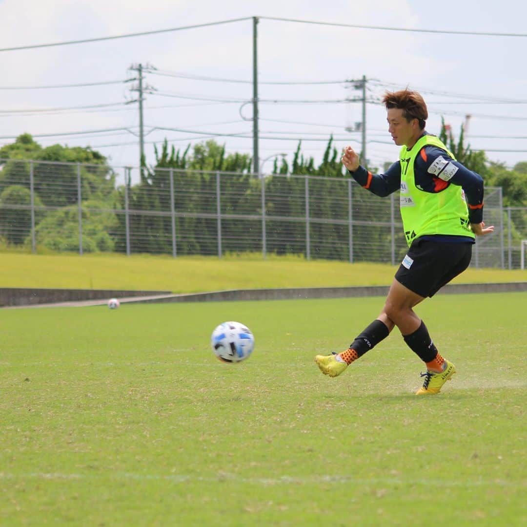 レノファ山口FCさんのインスタグラム写真 - (レノファ山口FCInstagram)「8月26日　トレーニング #renofa #レノファ山口 #イウリ #高井和馬 #古賀俊太郎 #小松蓮 #武岡優斗 #安在和樹 #田中パウロ淳一 #佐藤健太郎」8月26日 14時38分 - renofa_yamaguchi