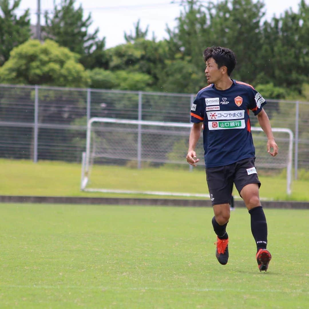 レノファ山口FCさんのインスタグラム写真 - (レノファ山口FCInstagram)「8月26日　トレーニング #renofa #レノファ山口 #イウリ #高井和馬 #古賀俊太郎 #小松蓮 #武岡優斗 #安在和樹 #田中パウロ淳一 #佐藤健太郎」8月26日 14時38分 - renofa_yamaguchi