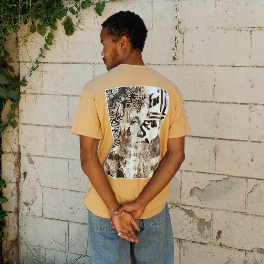 Shepard Faireyのインスタグラム：「New @obeyclothing arrivals that I designed for both men and women are available now. Shop link is in the bio, check it out! -Shepard⁠⠀ ⁠⠀」