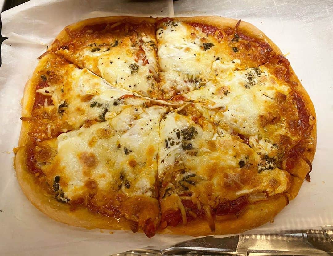 オリアンティさんのインスタグラム写真 - (オリアンティInstagram)「I must say my gluten free organic pizza turned out fabulous ☀️」8月26日 7時27分 - iamorianthi