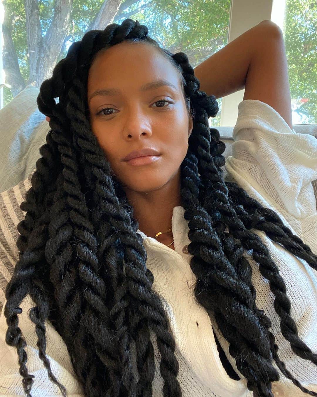 ライス・リベイロのインスタグラム：「New hair who dis? 🤔🥰」