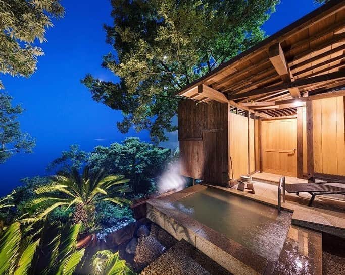 JAPAN TRIP 大人旅〜厳選の宿〜のインスタグラム：「【JAPAN／RYOKAN】 #静岡 #伊東温泉 の#ホテル #ふたり木もれ陽 です。  #大人旅_厳選の宿 #大人旅jp #そうだ旅に出よう #旅行 #露天風呂付客室 #温泉 #絶景 #展望風呂 #旅館 #大人旅 #国内旅行 #旅行好きな人と繋がりたい #旅行に行きたい #withコロナ #gototravel #otonatabi #japan #japantrip #japantravel #trip #travel #onsen #ryokan #luxury #hotel #hotsprings」